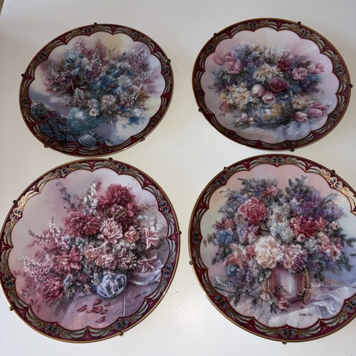 Decorative wall plates - plates, set