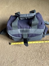 Town & Country Camera Bag Shoulder Strap carry Handle Multiple pockets 30x15cm