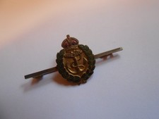 ROYAL NAVY   Green  enamel