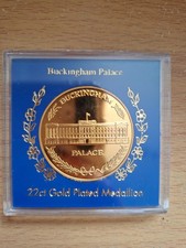 Buckingham palace medallion - buckingham,