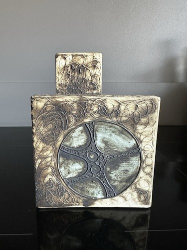 Vintage carn pottery - carn, cornwall