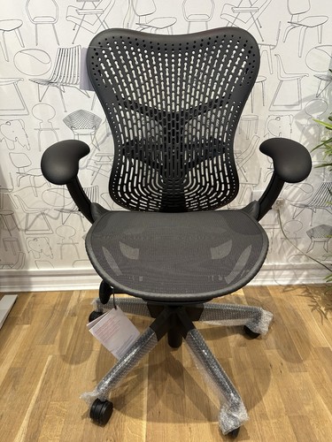 Herman miller mirra - mirra, 2