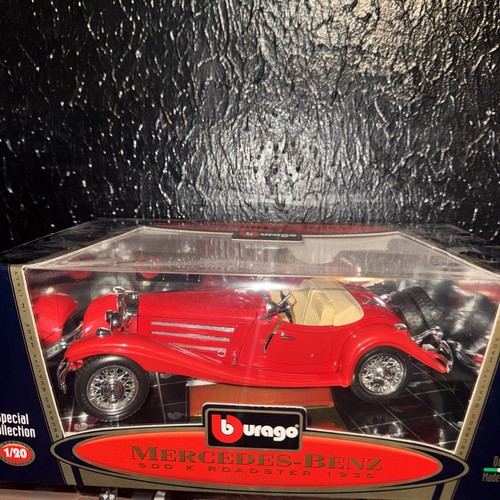 Scale burago red white - scale, &