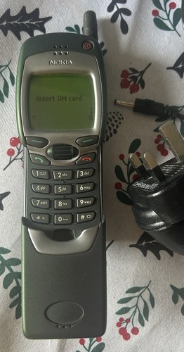 Nokia 7110e mobile phone - 7110e, dark