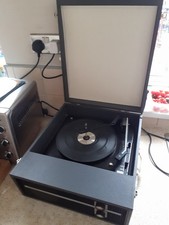 VINTAGE RECORD PLAYER - FIDELITY PORTABLE RECORD PLAYER, 33 & 45 SPEED