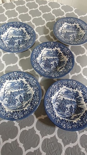 Eit blue and white - white, ironstone