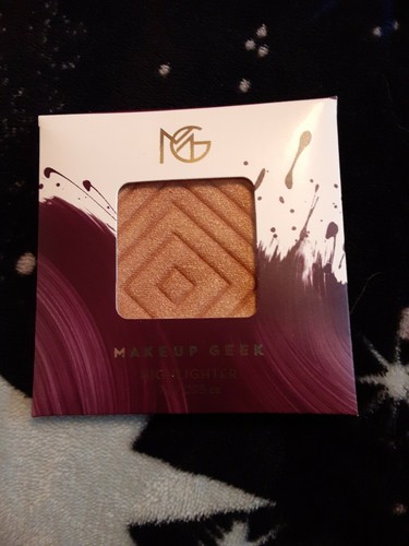 Makeup geek highlighter pan - geek, pan-