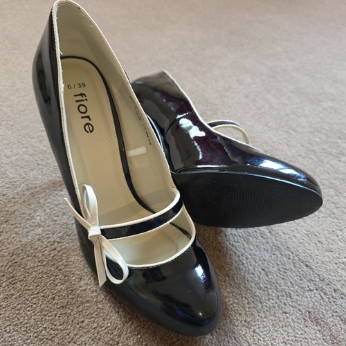 Size fiore black - size, patent
