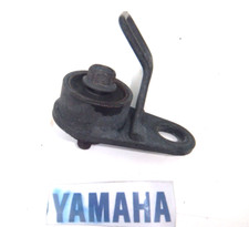YAMAHA YZF1000 YZF 1000 R THUNDERACE LOWER EXHAUST MOUNTING BUSH & BRACKET 2000