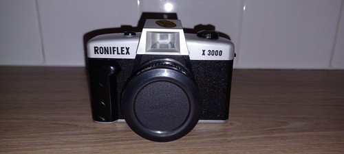 Roniflex x3000 35mm camera - x3000,