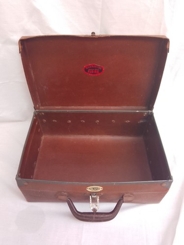 Vintage benbro suitcase - benbro,