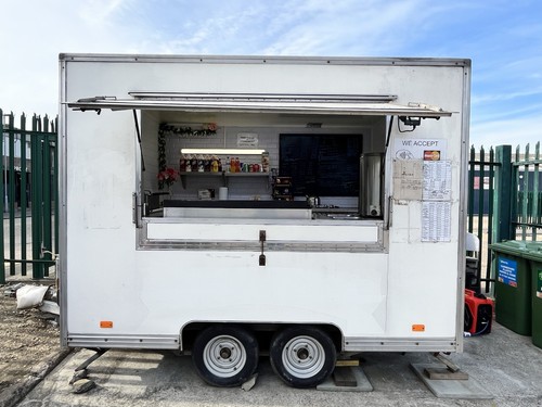 Burger food trailer van - trailer,