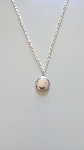 Locket necklace vintage style - necklace,