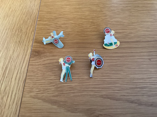 Lucky strike pin badges - lucky,