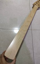 Fretless Maple Bass guitar