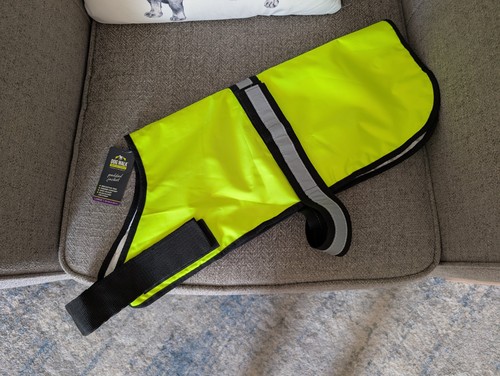 Pets home reflective vis - reflective, hi-vis