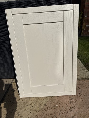 Ivory painted grained - grained, solid