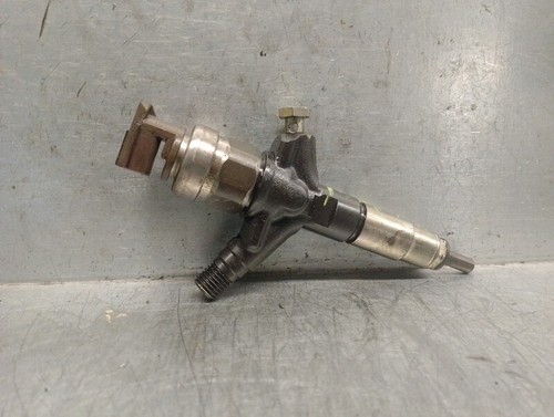 16613aa030 injector subaru - 16613aa030,