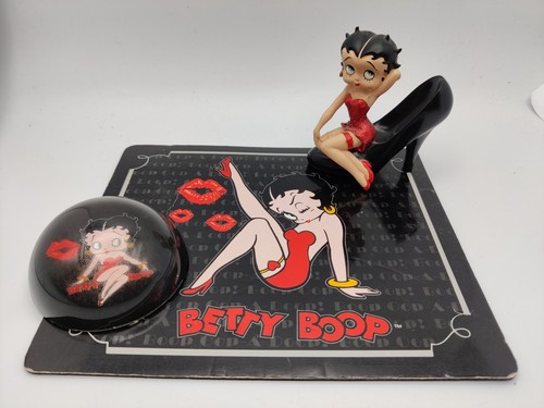Stepping out betty boop heel - out,