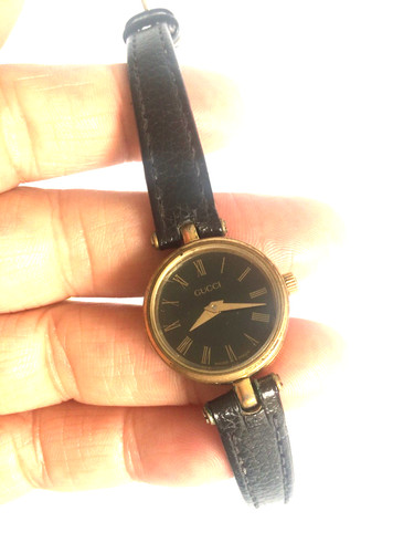 Vintage gucci women watch - gucci,