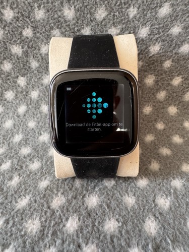Fitbit versa fb507 - 2,