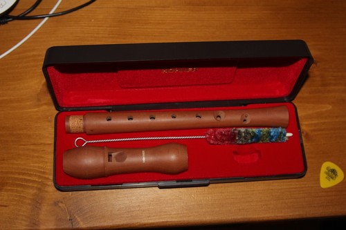 Hohner 9532 wooden recorder - wooden,