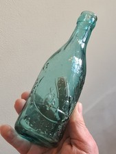 FANTASTIC APPLIED LIP TEAL