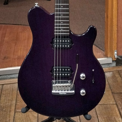 Music man axis - music,