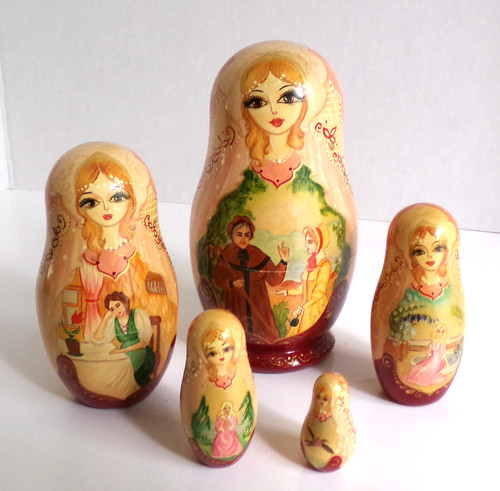 Russian matryoshka nesting - russian,