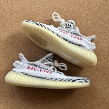 UK 6 (EU 39 1/3) - Yeezy Boost 350V2 - Zebra