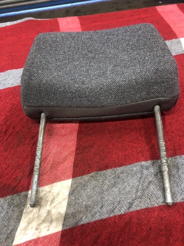 Recaro seat head rest - head,