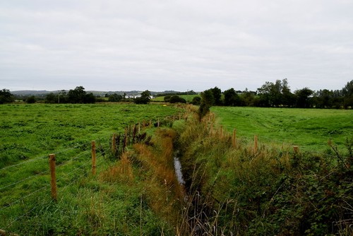 Photo 6x4 drain - drain,, drumnaforbe