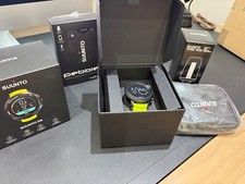Suunto D5 Yellow Watch And Dive Pod +case + SUUNTO PEBBLE CHARGER