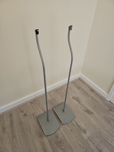 Pair bose ufs speaker - of,