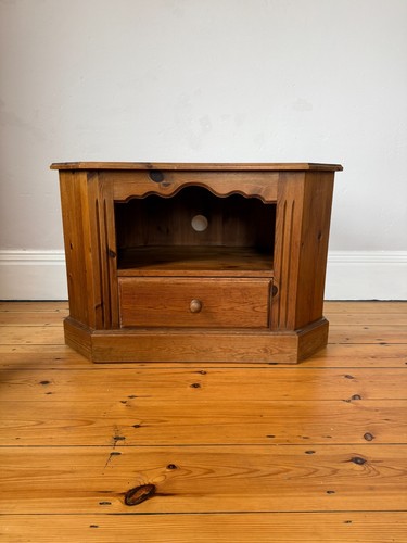 Vintage solid pine corner - pine, tv