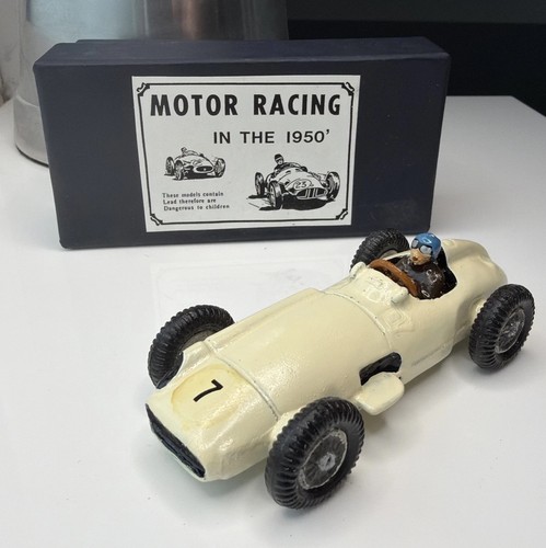 Trevor wright mercedes benz - trevor, mercedes-benz