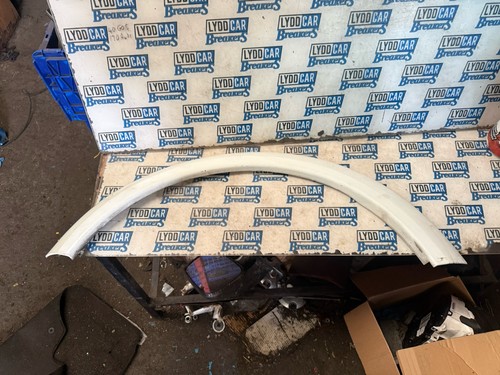 Volvo c30 wheel arch trim - c30,