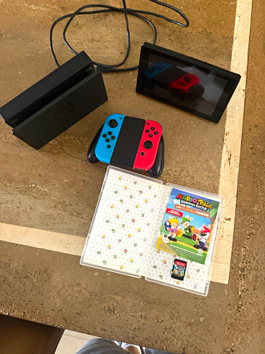 Nintendo switch console - switch, w/