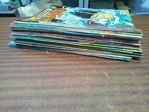 Job lot beano comic - lot,