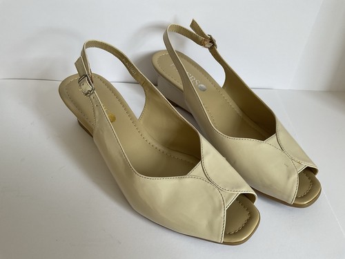 Pavers wide fit cream patent - cream,