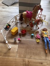 Barbie Hugs ’n Horses