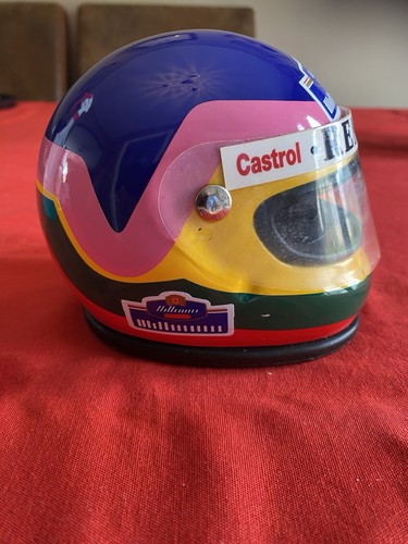 Jacques villeneuve scale - villeneuve,
