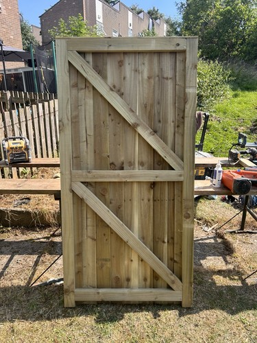 Bespoke gates heavy - bespoke, duty