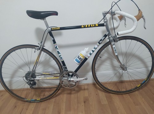 Vintage road professional - , bike