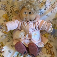 Vintage cabbage patch kids