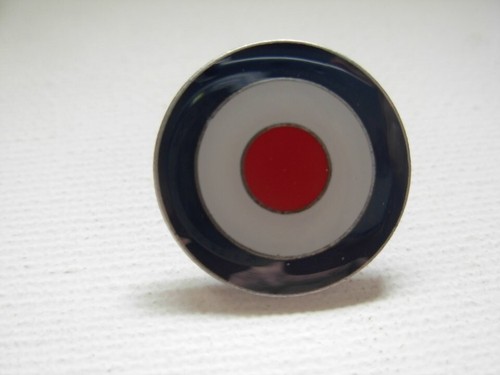 Roundel pin badge mod - roundel,