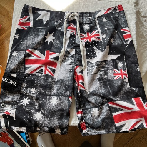 Billabong board shorts xxl - sz,