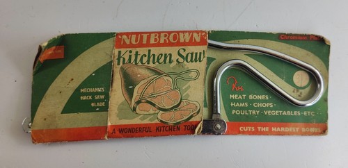 Vintage nutbrown kitchen - kitchen, saw