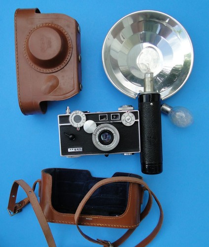 Argus rangefinder camera - c3, w/