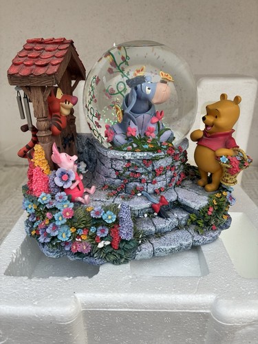 Disney eeyores garden musical - garden,